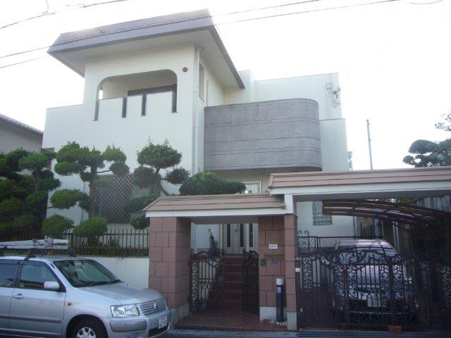 豊中市H邸　外壁シリコン塗装・門廻り石材調吹付・屋上シート防水