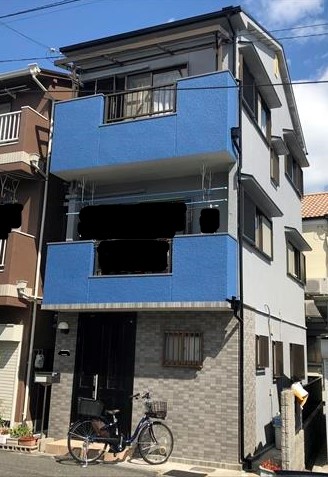 大阪市港区の３階建て住宅の外壁と屋根を塗装。特徴のあるお家になりました！
