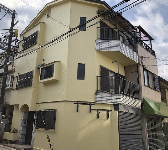 吹田市にて３階建て中古物件が塗装工事で新築の様に仕上がりました！